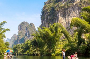 陽(yáng)朔遇龍河
