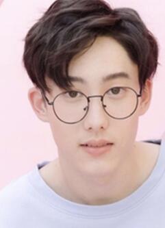 亞查溫·邁克爾斯