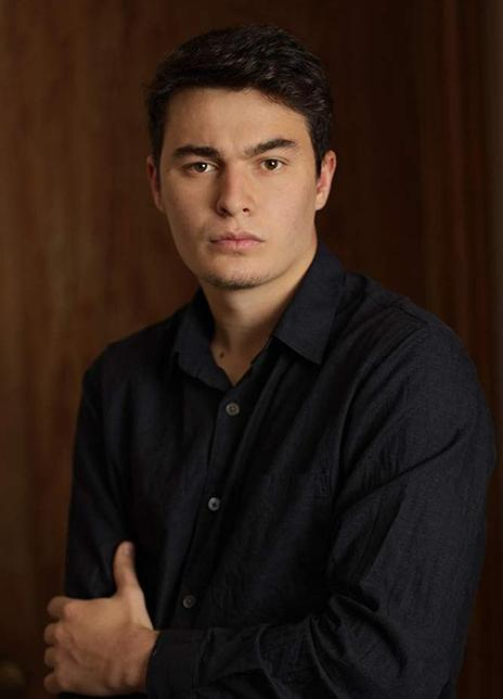 埃米利奧·庫斯塔