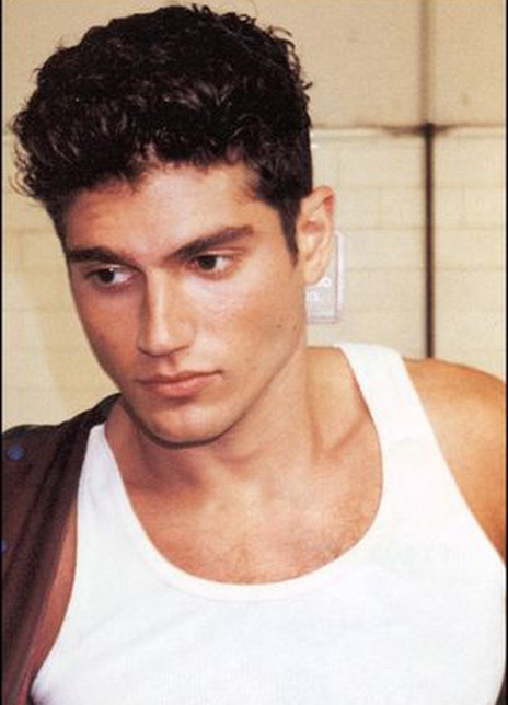 安德魯·萊維塔斯