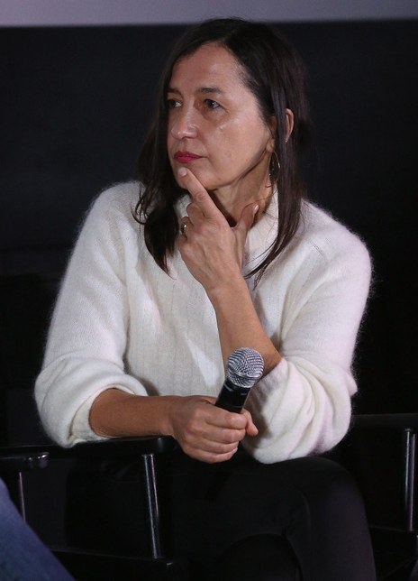 卡西婭·瓦利卡-麥蒙