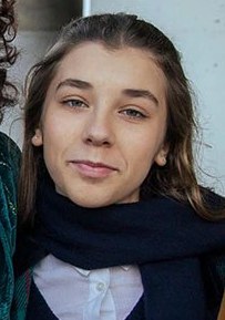 阿祖拉·梅內(nèi)拉