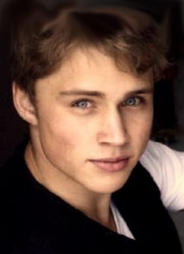 馬克斯·洛伊德-瓊斯馬克斯·洛伊德-瓊斯